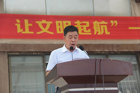 “讓夢(mèng)想起飛，讓文明起航”——我校隆重舉行2017學(xué)年開學(xué)典禮